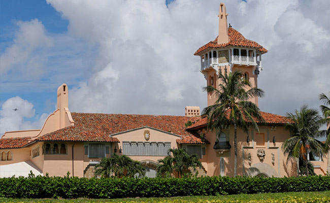 Underwear Confusion Delays Chinese Woman's Resort Trespassing Trial