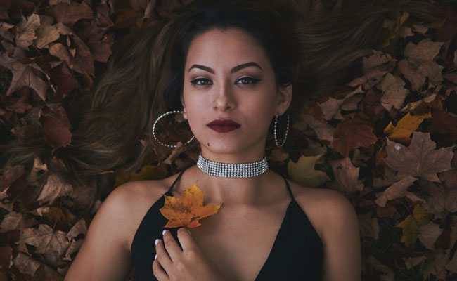 9 Stylish Chokers To Team With Your Casual Outfits