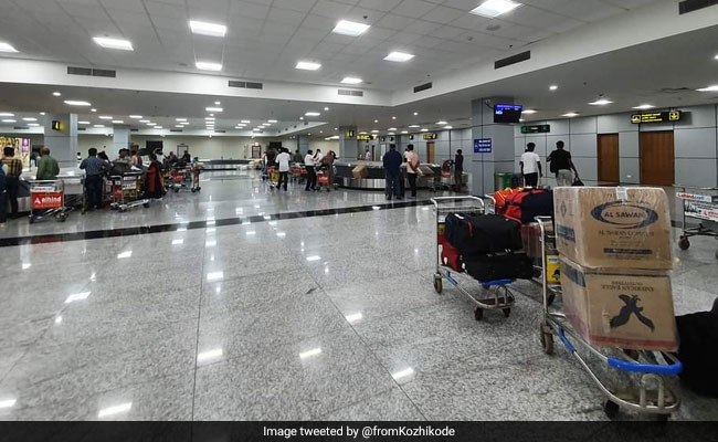 4 Arrested With Gold, Cigarettes At Kerala's Kozhikode Airport