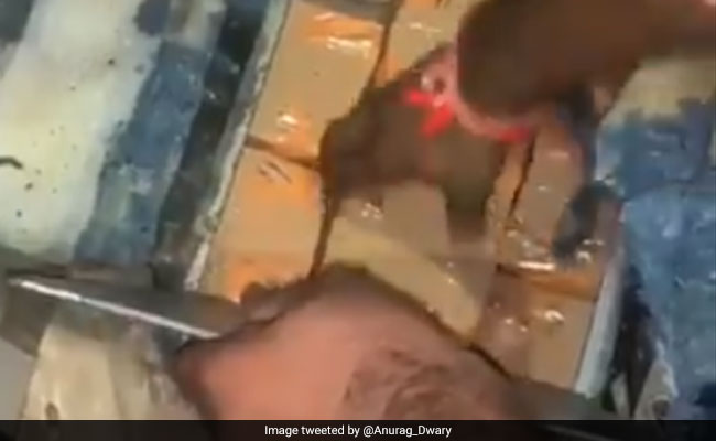 VIDEO: कार की सीट के नीचे  4.11 करोड़ रुपये छिपाकर मुंबई ले जा रहा था बिजनेसमैन, पकड़ा तो बोला- 'मैं वहां...'