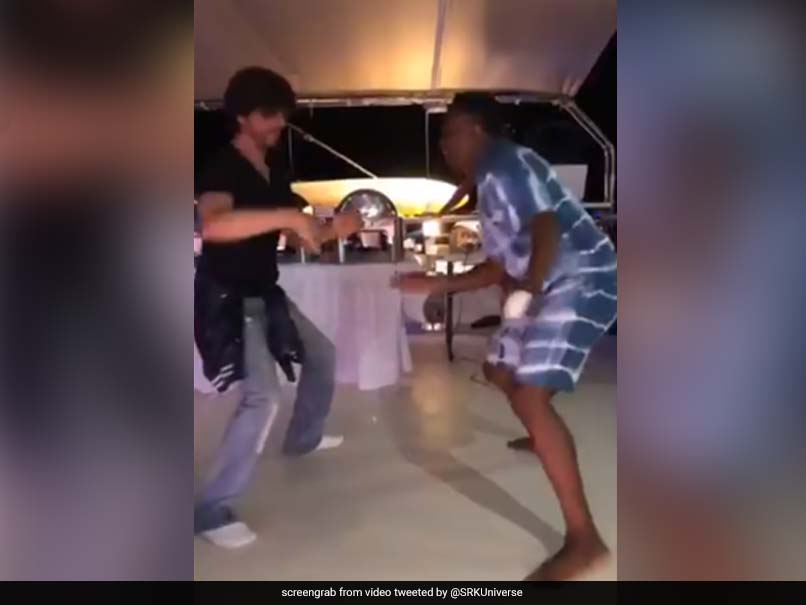 Watch: Shah Rukh Khan, Dwayne Bravo's Lungi Dance Rules The Tribango Knight Riders Party