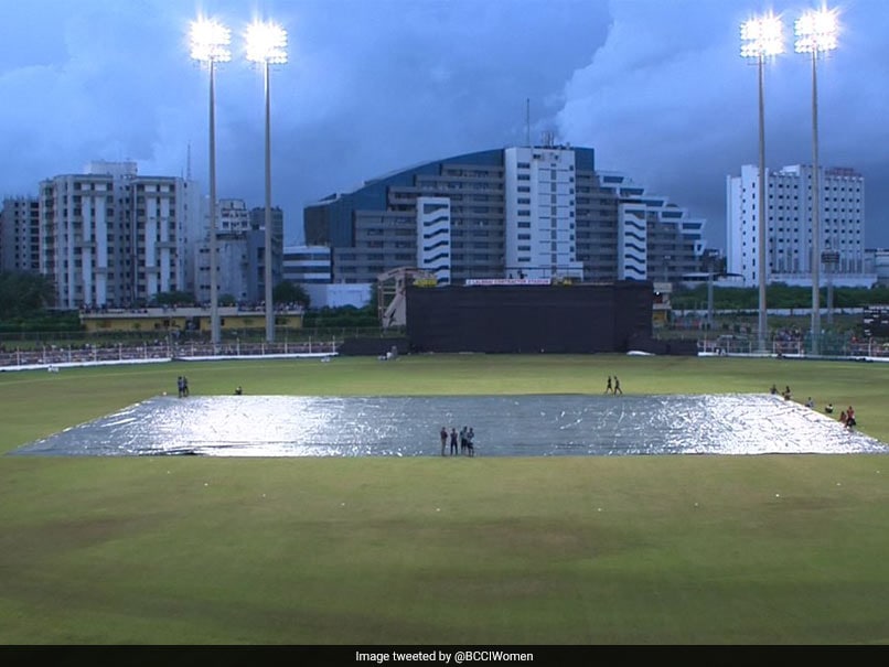 India Women vs South Africa Women: India vs South Africa Third T20I Washed Out India Women vs South Africa Women: India vs South Africa Third T20I Washed Out