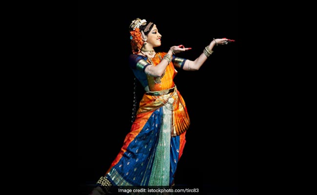 Ministry Of Culture Announces 400 Fellowships For Artists