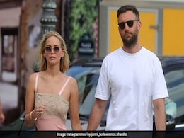 Jennifer Lawrence, Cooke Maroney's NYC Marriage Bureau Pics Spark Wedding Rumours Jennifer Lawrence, Cooke Maroney's NYC Marriage Bureau Pics Spark Wedding Rumours