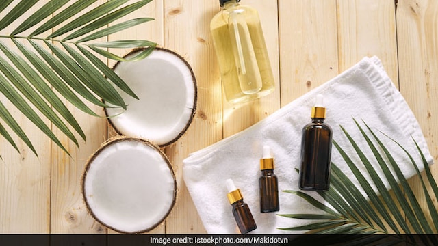 Hair growth tips: Apply lukewarm hair oil on your hair to get shiny hair