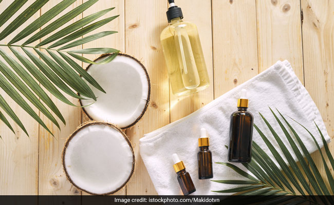 Hair growth tips: Apply lukewarm hair oil on your hair to get shiny hair