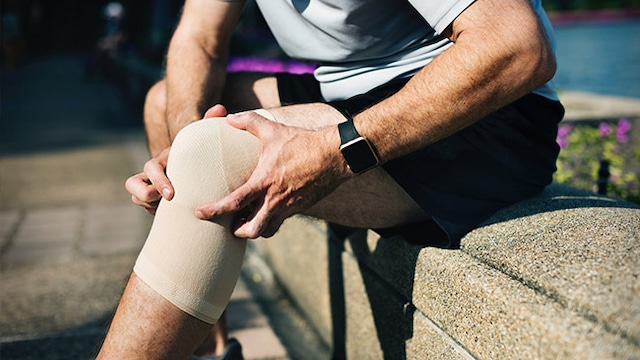 Gentle stretching after a workout can help reduce muscle stiffness and improve blood circulation
