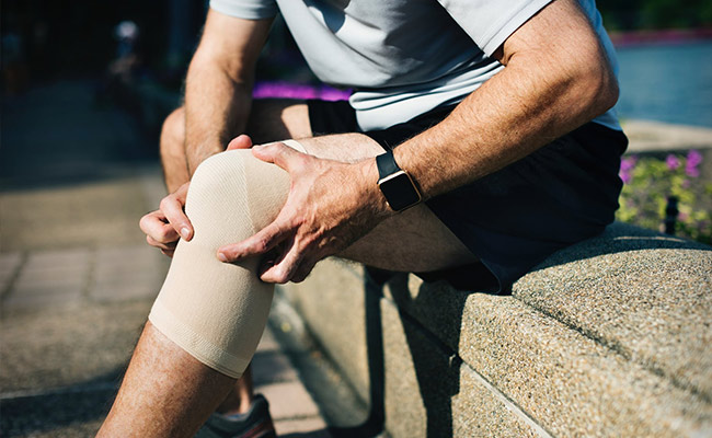 Gentle stretching after a workout can help reduce muscle stiffness and improve blood circulation