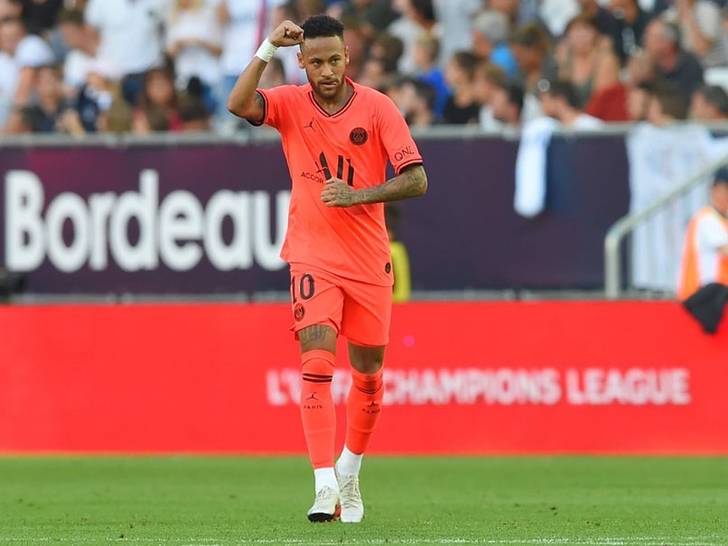 Neymar Pledges To "Give My Life To PSG"