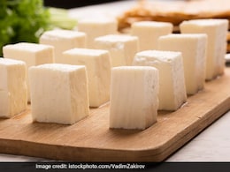 आपके पास बचा हुआ दूध है, तो जान लें घर पर इसका इस्तेमाल करने के 7 शानदार तरीके आपके पास बचा हुआ दूध है, तो जान लें घर पर इसका इस्तेमाल करने के 7 शानदार तरीके