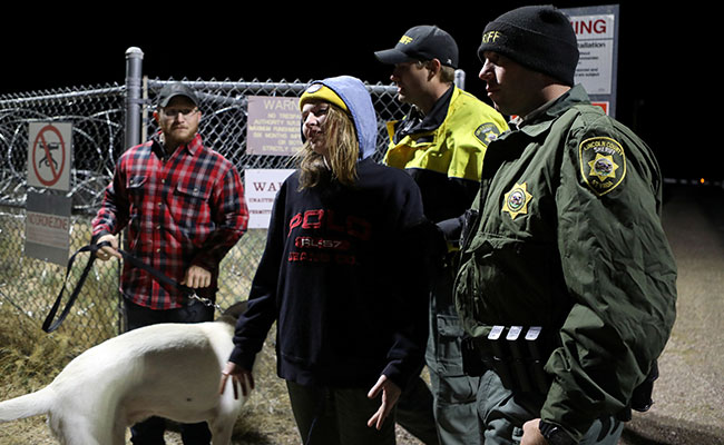 US Military Apologises For "Stealth Bomber Against Millenial" Picture