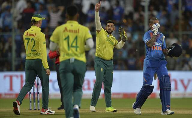 Tabraiz Shamsi Reveals Reason Behind His ‘Shoe Celebration’ Tabraiz Shamsi Reveals Reason Behind His ‘Shoe Celebration’