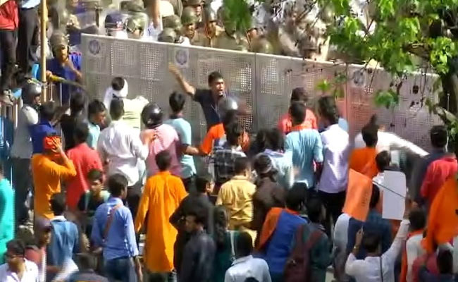 Students Clash With Cops During Protest March At Jadavpur University