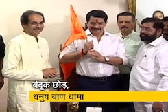 मुंबई पुलिस के एनकाउंटर स्पेशलिस्ट रहे प्रदीप शर्मा शिवसेना में हुए शामिल मुंबई पुलिस के एनकाउंटर स्पेशलिस्ट रहे प्रदीप शर्मा शिवसेना में हुए शामिल