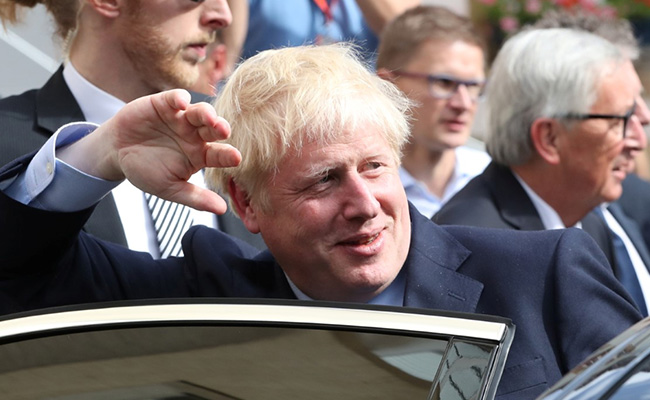 Boris Johnson Booed By Anti-Brexit Protesters Skips News Conference