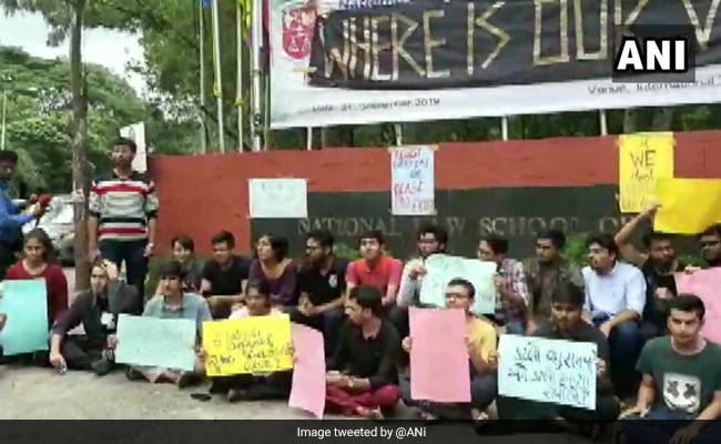 Students Of National Law School In Bengaluru Call Off Protests