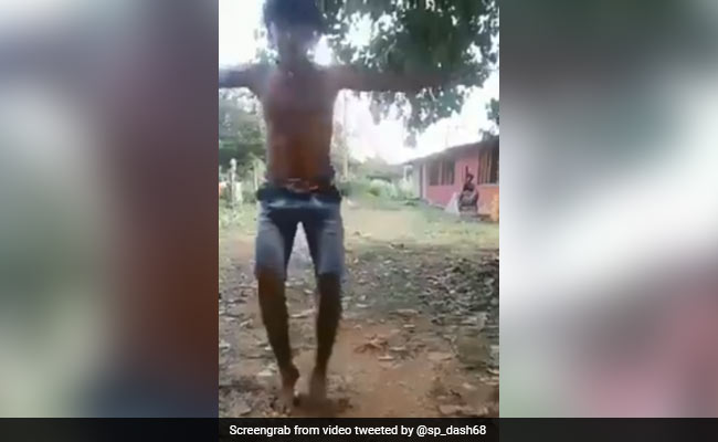 बच्चे ने एक बार में मारे 30 समरसॉल्ट, ट्विटर पर वीडियो वायरल, लोग बोले- 'ओलिंपिक भेजो इसे...' देखें VIDEO