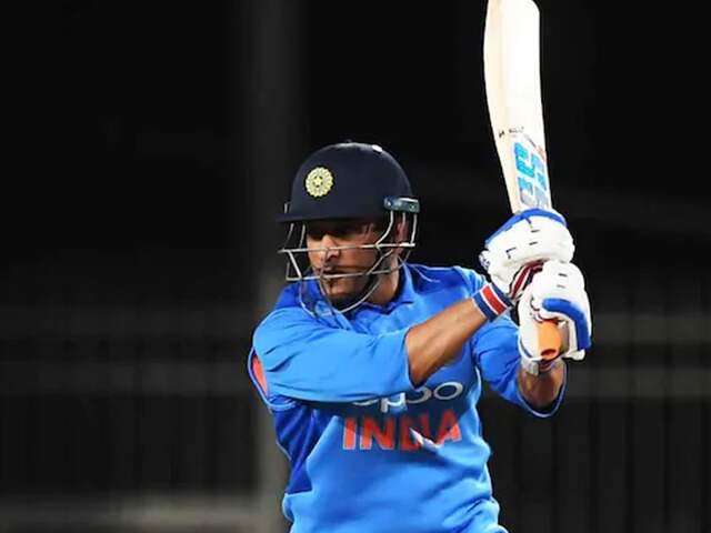MS Dhoni "Understands When He Should Retire": Shikhar Dhawan MS Dhoni "Understands When He Should Retire": Shikhar Dhawan
