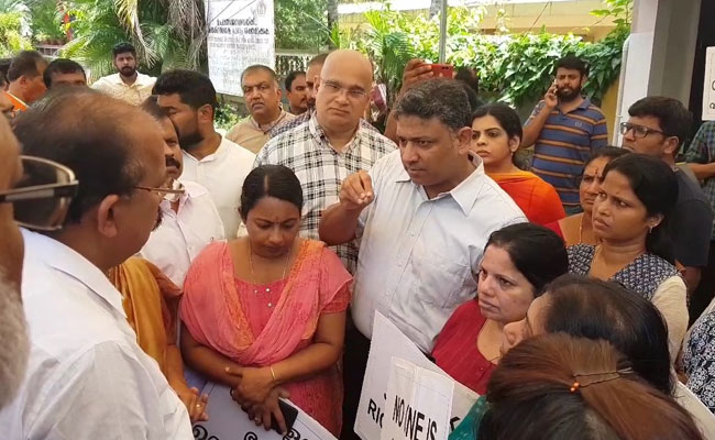 350 Families Cling On To Posh Homes In Kochi As Demolition Deadline Ends
