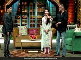 Kapil Sharma ने Sanjay Dutt से पूछा राजनीति में कब आओगे तो बोले- मुझे गधे की सवारी पसंद है... Kapil Sharma ने Sanjay Dutt से पूछा राजनीति में कब आओगे तो बोले- मुझे गधे की सवारी पसंद है...