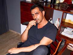 Trolled For 'Drive Indian' Post, Arjun Rampal's Epic Comeback On Instagram