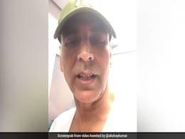 Watch: Akshay Kumar Takes Mumbai Metro "Like A Boss" Amid Aarey Protests Watch: Akshay Kumar Takes Mumbai Metro "Like A Boss" Amid Aarey Protests