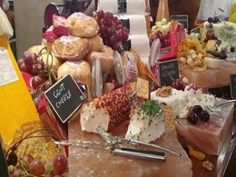 La Piazza Celebrates Silver Jubilee With Special Wine Bazaar And Gourmet Grub La Piazza Celebrates Silver Jubilee With Special Wine Bazaar And Gourmet Grub