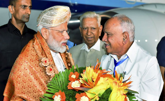 पीएम मोदी चंद्रयान-2 की लैंडिंग के ऐतिहासिक क्षण का हिस्सा बनने के लिए बेंगलुरु पहुंचे