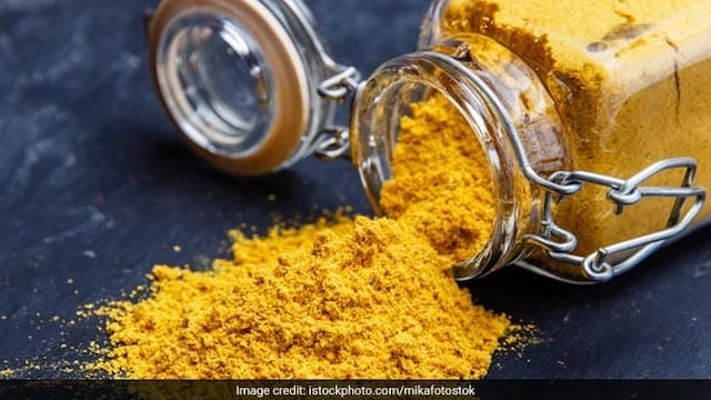 Turmeric for acne: Turmeric has medicinal properties that can effectively reduce pimples