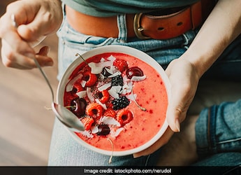 Katrina Kaif, Shilpa Shetty And 5 Other Celebs Who Love Their Breakfast Bowls Katrina Kaif, Shilpa Shetty And 5 Other Celebs Who Love Their Breakfast Bowls