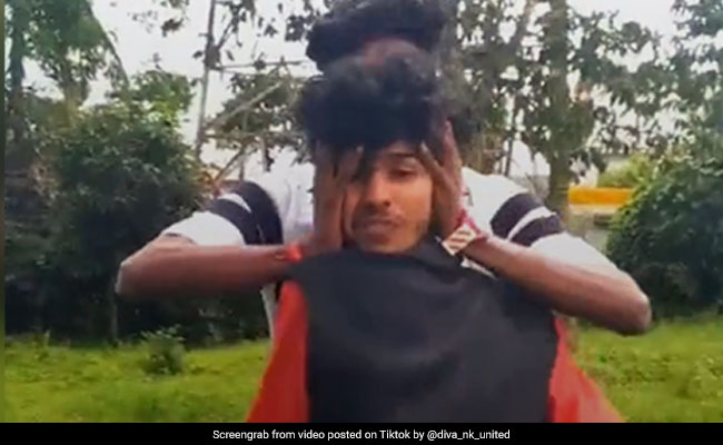 Tiktok Top 10: टिकटॉक पर शख्स ने किया ऐसा डांस, लोग पूछ रहे- 'कैसे किया भाई...'