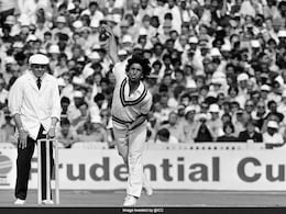 इन दिग्गजों को 'ICC हॉल ऑफ फेम' में किया गया शामिल, पाकिस्तान के इस खास खिलाड़ी को भी मिला सम्मान इन दिग्गजों को 'ICC हॉल ऑफ फेम' में किया गया शामिल, पाकिस्तान के इस खास खिलाड़ी को भी मिला सम्मान