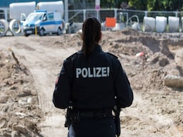 German Police Shoot Dead Knife-Wielding Attacker German Police Shoot Dead Knife-Wielding Attacker