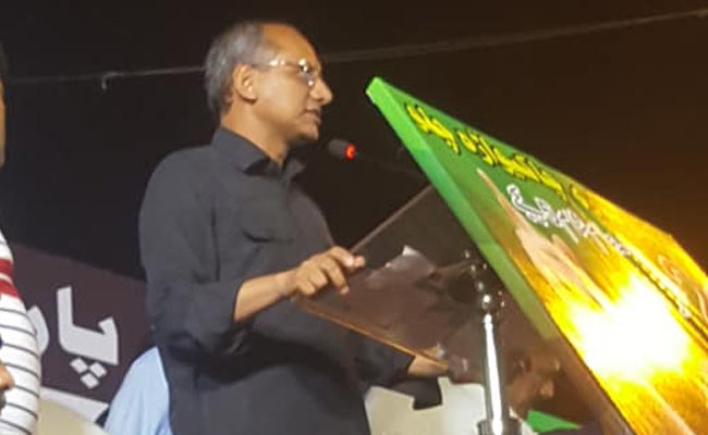 पाकिस्तान सरकार इन लोगों को दे रही है 1 लाख का इनाम, बस WhatsApp पर करना होगा ये काम