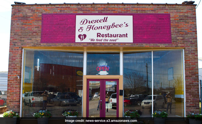 People Line Up Outside This US Restaurant And Pay Whatever They Want