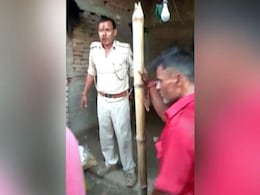 Bihar Cops Thrashed By Mob After Bodies Of 2 Missing Boys Found In Ditch Bihar Cops Thrashed By Mob After Bodies Of 2 Missing Boys Found In Ditch