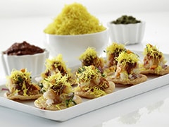 Indian Snack Recipe: This Bite-Sized Papdi Appetiser Is Sure To Be A Party Favourite Indian Snack Recipe: This Bite-Sized Papdi Appetiser Is Sure To Be A Party Favourite