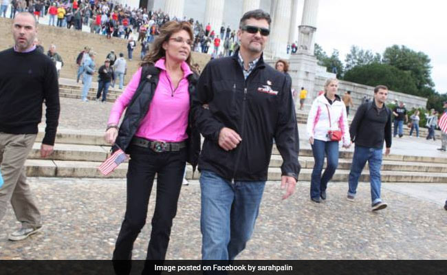 Sarah Palin's Husband Files For Divorce Over "Incompatibility": Report