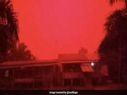 "This Is Not Mars": Indonesia Skies Turn Blood Red After Forest Fires "This Is Not Mars": Indonesia Skies Turn Blood Red After Forest Fires