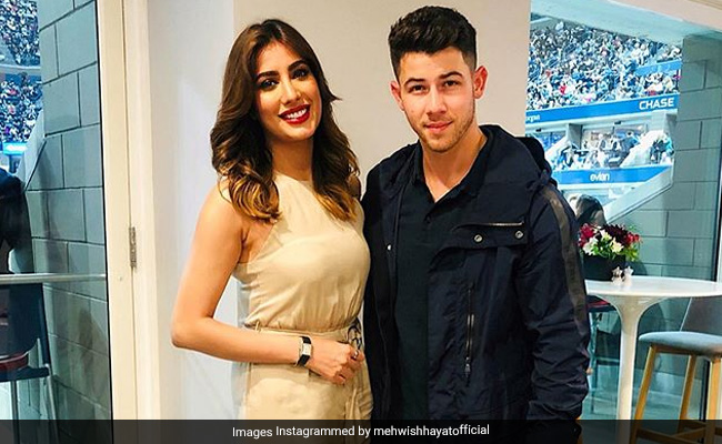 Trending: Pakistani Actress Mehwish Hayat, A Critic Of Priyanka Chopra, Posts Pic With Nick Jonas At US Open