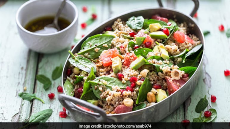 Quinoa Salad Recipe: ब्रेकफास्ट के लिए बेस्ट है क्विनोआ सलाद, यहां है आसान रेसिपी
