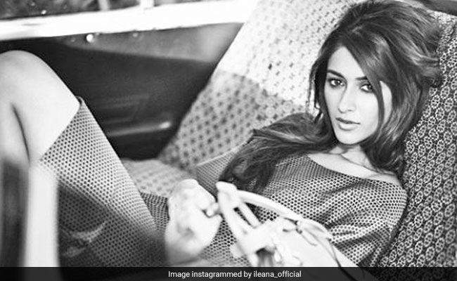 Ileana D'Cruz's 'Sleepwalking Snacker' Tweet Amuses The Internet. Seen Yet?