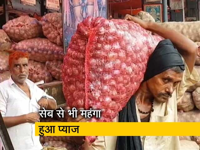 दिल्ली-एनसीआर में एक महीने में तीन गुना बढ़े प्याज के दाम