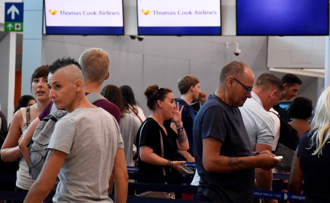 Mexico Braces For "Very Powerful" Impact From Thomas Cook Collapse