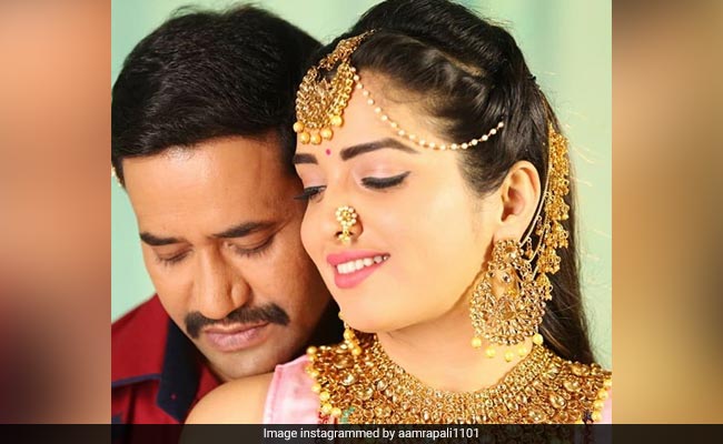 Latest Bhojpuri Video: आम्रपाली दुबे और निरहुआ के डांस ने मचाई धूम, Video देख कहेंगे Wow!