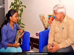 दिल्ली के मंत्री दिहाड़ी मजदूर की बेटी की पढ़ाई का खर्च उठाएंगे दिल्ली के मंत्री दिहाड़ी मजदूर की बेटी की पढ़ाई का खर्च उठाएंगे