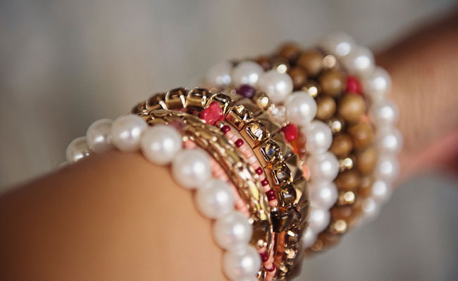 Amazon Great Indian Festival Sale 2019: 8 Pretty Bracelets You Need To Buy