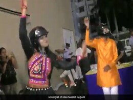In Surat, Garba With Helmets To Create Awareness On Road Safety In Surat, Garba With Helmets To Create Awareness On Road Safety