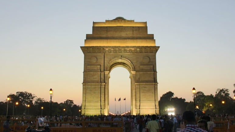Delhi Max Temperature Settles At 34.4 Degrees Celsius, Air Quality 'Moderate'