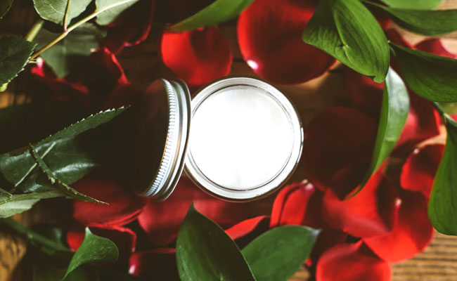 7 Ayurvedic Face Creams For Soft And Radiant Skin